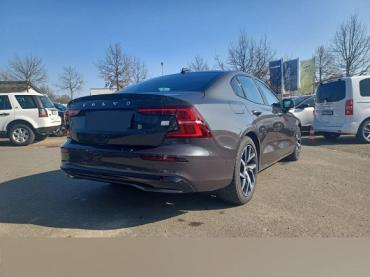 Volvo S60 T8 Ultimate Dark Plug-In Hybrid AHK/PANO/360 Gebrauchtwagen