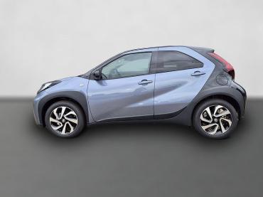 Toyota Aygo  X 1.0 VVT-i 72PS Teamplayer Sitzheizung AbstandsTempomat Multifunktionslenkrad Klima Radio Bluetooth Touchscreen Apple CarPlay + Android Auto 17-LM Tageszulassung
