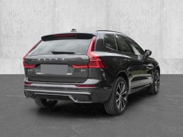 Volvo XC60 Plus Dark 2WD B4 Benzin EU6d StandHZG AHK Leder Digitales Cockpit Memory Sitze Gebrauchtwagen