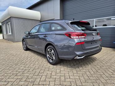 Hyundai i30  Kombi 1.0 T-GDI 100PS Automatik AbstandsTempomat Toter-Winkel-Assistent Sitzheizung Lenkradheizung Klimaautomatik Navi 10,25"-Touchscreen DAB+ wireless Apple CarPlay + Android Auto PDC v+h Rückf.Kamera 16-LM Tageszulassung