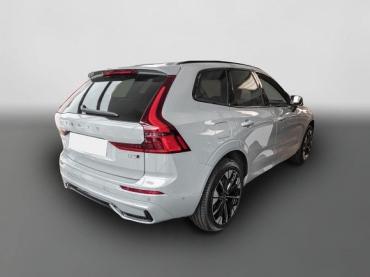 Volvo XC60 Plus Dark AWD B5 Benzin EU6e Lagom-, Winter- und Licht-Paket Tageszulassung
