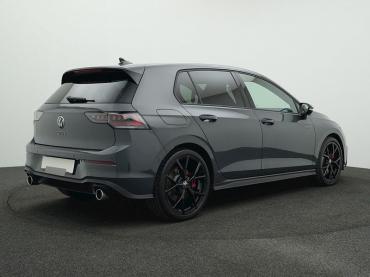 VW Golf 8 2.0 TSI DSG BLACK STYLE IQ.LIGHT PANO NAVI 19 ESTORIL Jahreswagen