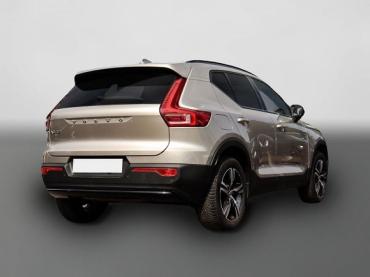 Volvo XC40 Plus Dark 2WD B3 EU6d El. Panodach Digitales Cockpit Memory Sitze Soundsystem HarmanKardon Gebrauchtwagen