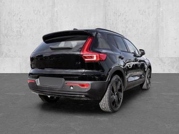 Volvo XC40 Plus Black Edition 2WD B3 EU6d Gebrauchtwagen