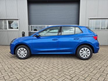 Skoda Fabia  1.0 TSI 95PS Selection 5-türig Rückf.Kamera Parksensoren Sitzheizung Multifunktionslenkrad Klima Skoda-Radio Bluetooth Touchscreen Tempomat Nebelsch. Apple CarPlay + Android Auto Tageszulassung