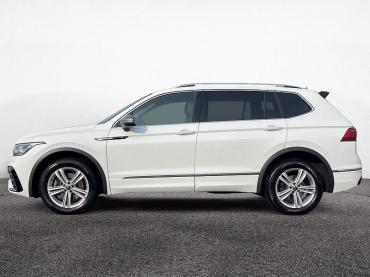 VW Tiguan 4Mo R-Line TDI DSG|7 S.|AHK|PANO Gebrauchtwagen