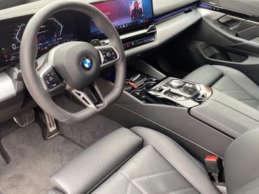 BMW 5er d Touring xDrive M Sport*HeadUp*AHK*Pano* Jahreswagen