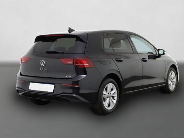 VW Golf VIII 1.5 TSI Life Life LED+ ACC App Navi Jahreswagen