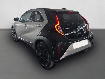 Toyota IQ UPE 26.080!!! Navi LED MFL BT DAB Ambientebel. Gebrauchtwagen