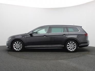 VW Passat 1.5 TSI DSG Elegance R-Line AHK DIG.COCKPIT IQ.DRIVE AREA VIEW NAVI Gebrauchtwagen