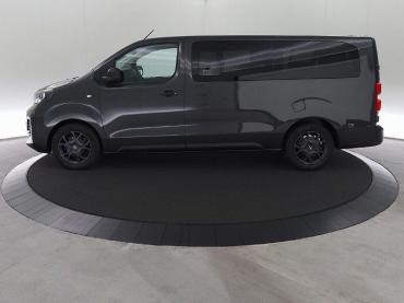 Opel Vivaro Opel Kombi 9-Sitzer Lang 2.0 BlueHDi 180 130 kW (177 PS) 8-Gang Automatikgetriebe 2.0 Diesel 8-Gang Automatikgetriebe Tageszulassung