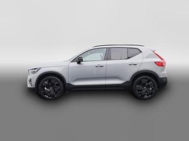 Volvo XC40  2.0 Black Edition Plus B4 Mild-Hybrid 197PS Automatik elektr. PanoDach Rückf.Kamera PDC v+h ACC el.Heckklappe Harman/Kardon-Sound Klimaautomatik Sitzheizung Lenkradheizung Apple CarPlay Android Auto 20-LM Tageszulassung