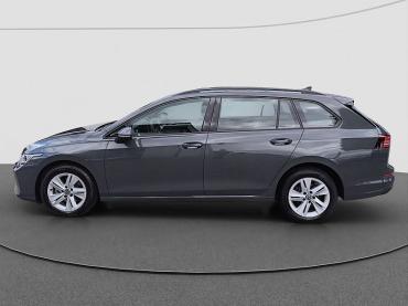 VW Golf VIII 1.5 TSI Life 4-J-G AHK LED ACC Jahreswagen