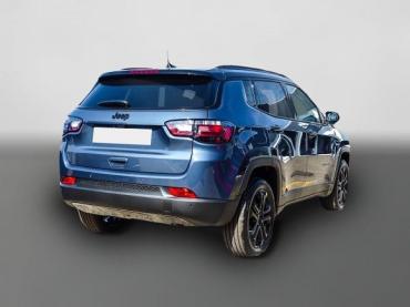 Fahrzeug ansehen: Jeep Compass North Star Mild-Hybrid Sicherheits-Paket LED ACC Mehrzonenklima Tageszulassung Jeep Compass North Star Mild-Hybrid Sicherheits-Paket LED ACC Mehrzonenklima Tageszulassung
