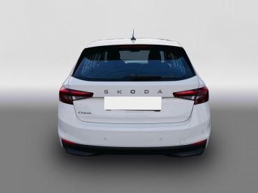 Skoda Fabia Selection 1.0 TSI *NAVI-ÜBER-SMARTLINK*PDC-HI*LED*SHZ*KLIMA*RADIO Tageszulassung