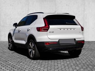 Volvo XC40 Plus Dark Recharge Plug-In Hybrid 2WD T5 Twin Engine EU6d StandHZG Navi digitales Cockpit Gebrauchtwagen