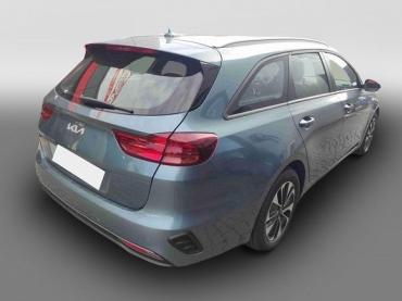 Fahrzeug ansehen: KIA Ceed Spin Ceed SW AT Spin * Navi * Shzg * Lhzg * PDC * Cam * 16Z... KIA Ceed Spin Ceed SW AT Spin * Navi * Shzg * Lhzg * PDC * Cam * 16Z...