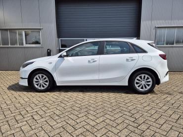 KIA Ceed  Vision 1.5 T-GDi 140PS Automatik Alarmanlage Sitzheizung Lenkradheizung Navi Klima PDC Rückf.Kamera Bluetooth Touchscreen Apple CarPlay Android Auto Tempomat Tageszulassung