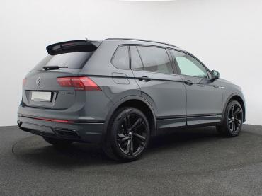 VW Tiguan 2.0 TDI DSG 4Mo. R-Line BLACK-STYLE BLACK PANO IQ.LIGHT AHK NAVI KAMERA Gebrauchtwagen