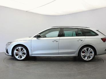 Skoda Octavia RS Skoda 2.0 TDI 7-Gang DSG 4x4 147 kW (200 PS) 2.0 TDI 7-Gang DSG 4x4 Gebrauchtwagen