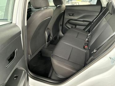 Hyundai Kona Comfort 1.0 T-GDi / Navi / Tempomat / PDC V&H + Kamera / Keyless / LED / Klimaautom. / Alu 16" Tageszulassung