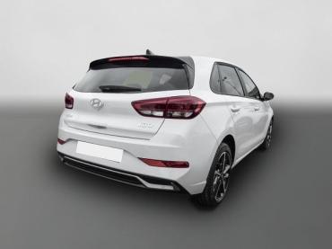Hyundai i30 Advantage Navi CarPlay Kamera PDC SHZ LHZ Tageszulassung