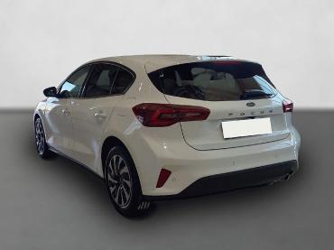 Ford Focus Titanium Bluetooth Navi LED Klima Gebrauchtwagen