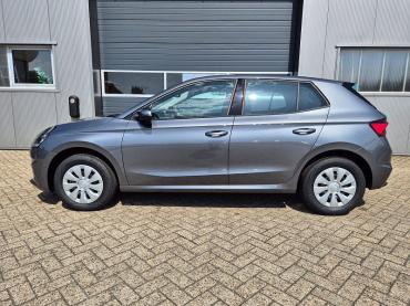 Skoda Fabia  1.0 TSI 115PS DSG Selection 5-türig Rückf.Kamera Parksensoren Sitzheizung Multifunktionslenkrad Klima Skoda-Radio Bluetooth Touchscreen Tempomat Nebelsch. Apple CarPlay + Android Auto Tageszulassung