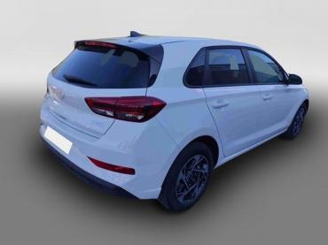 Hyundai i30 Family i30 HB 1.6 GO*Navi*LED*Shzg*Lhzg*PDC*Cam... Tageszulassung