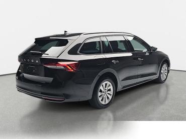 Skoda Octavia 1.5 TSI DSG SELECTION LED ACC SMART-LINK WINTER PD   Tageszulassung