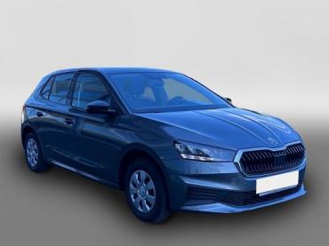 Skoda Fabia 1.0 TSI Essence LED Allwetterreifen Klima PDC hinten Resererad Gebrauchtwagen