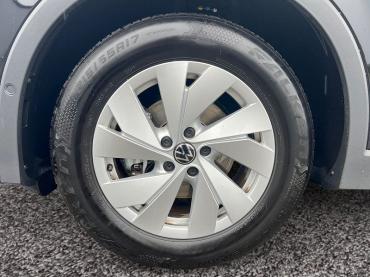 VW Tiguan eTSI DSG|NAVI|WINTERPAKET|LED|PDCVO+HI Gebrauchtwagen