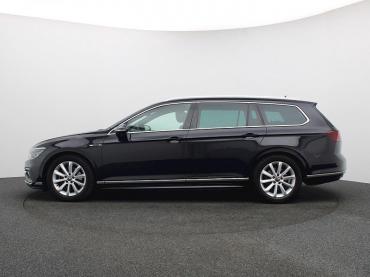 VW Passat 1.5 TSI DSG Elegance R-Line AHK DIG.COCKPIT IQ.DRIVE AREA VIEW NAVI Gebrauchtwagen