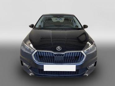 Fahrzeug ansehen: Skoda Fabia Selection 95PS GV4+AHK+Sitzheiz+Lenkradheiz+Cli... Neuwagen Skoda Fabia Selection 95PS GV4+AHK+Sitzheiz+Lenkradheiz+Cli... Neuwagen