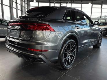 Audi Q8 60 TFSI e 3.0 quattro SSD+NAV+elekt.Sitze+LED Gebrauchtwagen