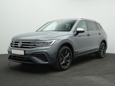 VW Tiguan 2.0 TDI DSG Move 7-SITZE AHK NAVI Jahreswagen