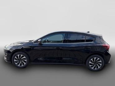 Ford Focus Titanium Edition -Pano * ACC-