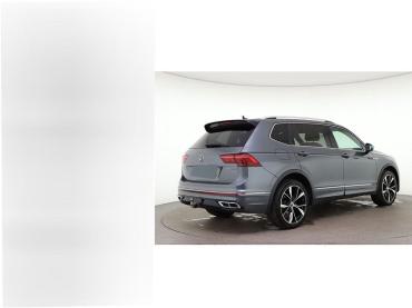 VW Tiguan 2.0 TDI 4M DSG R-Line IQ.Light ACC DCC Standhzg. HuD Kamera App Navi AHK Gebrauchtwagen