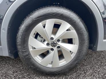 VW Tiguan eTSI DSG|NAVI|WINTERPAKET|LED|PDCVO+HI Gebrauchtwagen