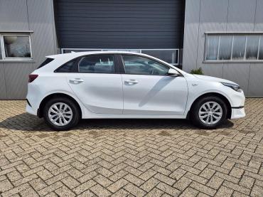 KIA Ceed  Vision 1.5 T-GDi 140PS Automatik Klimaautomatik Alarmanlage Sitzheizung Lenkradheizung Navi PDC Rückf.Kamera Bluetooth Touchscreen Apple CarPlay Android Auto Tempomat Tageszulassung