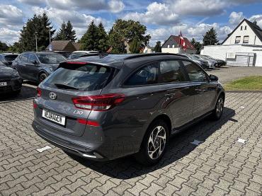 Hyundai i30 1,0 T-GDI Advantage Kombi Facelift LED Sitzh. L... EU Reimport Neuwagen