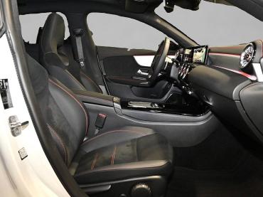 Fahrzeug ansehen: Mercedes-Benz CLA-Klasse CLA 180 Gebrauchtwagen Mercedes-Benz CLA-Klasse CLA 180 Gebrauchtwagen