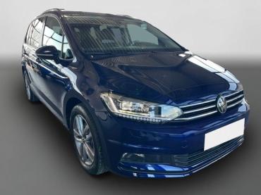 Fahrzeug ansehen: VW Touran Comfortline Navi ACC LED 7 Sitzer el.Heckklappe Digitales Cockpit SitzHZG Gebrauchtwagen VW Touran Comfortline Navi ACC LED 7 Sitzer el.Heckklappe Digitales Cockpit SitzHZG Gebrauchtwagen