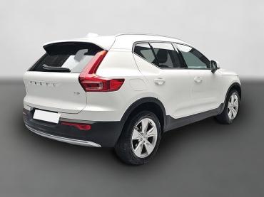 Volvo XC40 T2 2WD AUTO. CORE NAVI LED EL.HECKKL. PDC KAMERA L   Gebrauchtwagen