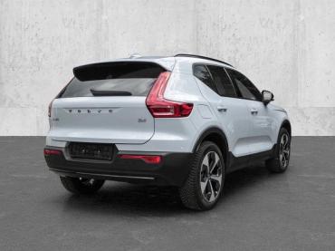 Volvo XC40 Plus Dark 2WD B4 EU6d Navi digitales Cockpit Memory Sitze Soundsystem HarmanKardon Gebrauchtwagen
