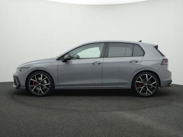 VW Golf 8 2.0 TSI DSG BLACK STYLE PANO H&K-SOUND 19 ESTORIL Jahreswagen
