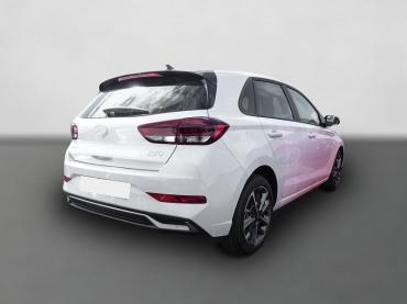 Hyundai i30 Advantage Mild-Hybrid Navi CarPlay Kamera PDC SHZ LHZ Tageszulassung