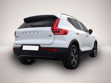 Volvo XC40 Plus Dark 2WD B3 EU6d digitales Cockpit Mem