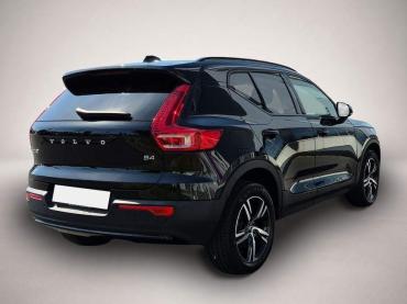 Fahrzeug ansehen: Volvo XC40 B4 B DKG Plus Dark STDHZ * BLIS * 360°VIEW Volvo XC40 B4 B DKG Plus Dark STDHZ * BLIS * 360°VIEW