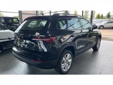 Skoda Karoq Selection 1.5 TSI LED Kamera Navi Digi Cockpit LED Mehrzonenklima Gebrauchtwagen